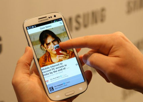 http://www.geekandchic.it/wp-content/uploads/2012/05/Samsung-Galaxy-S-3.jpg